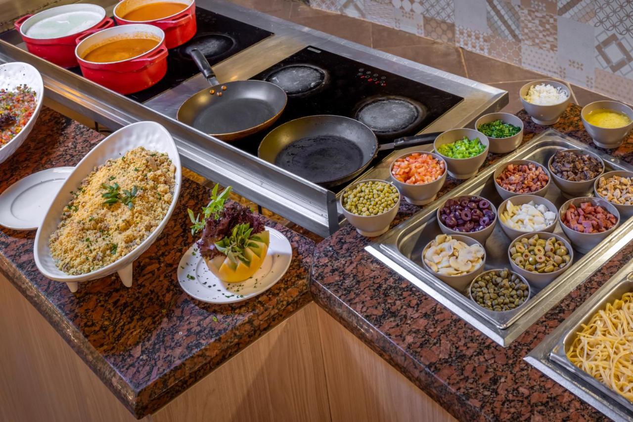 Serhs Natal Grand Hotel & Resort Экстерьер фото A salad bar